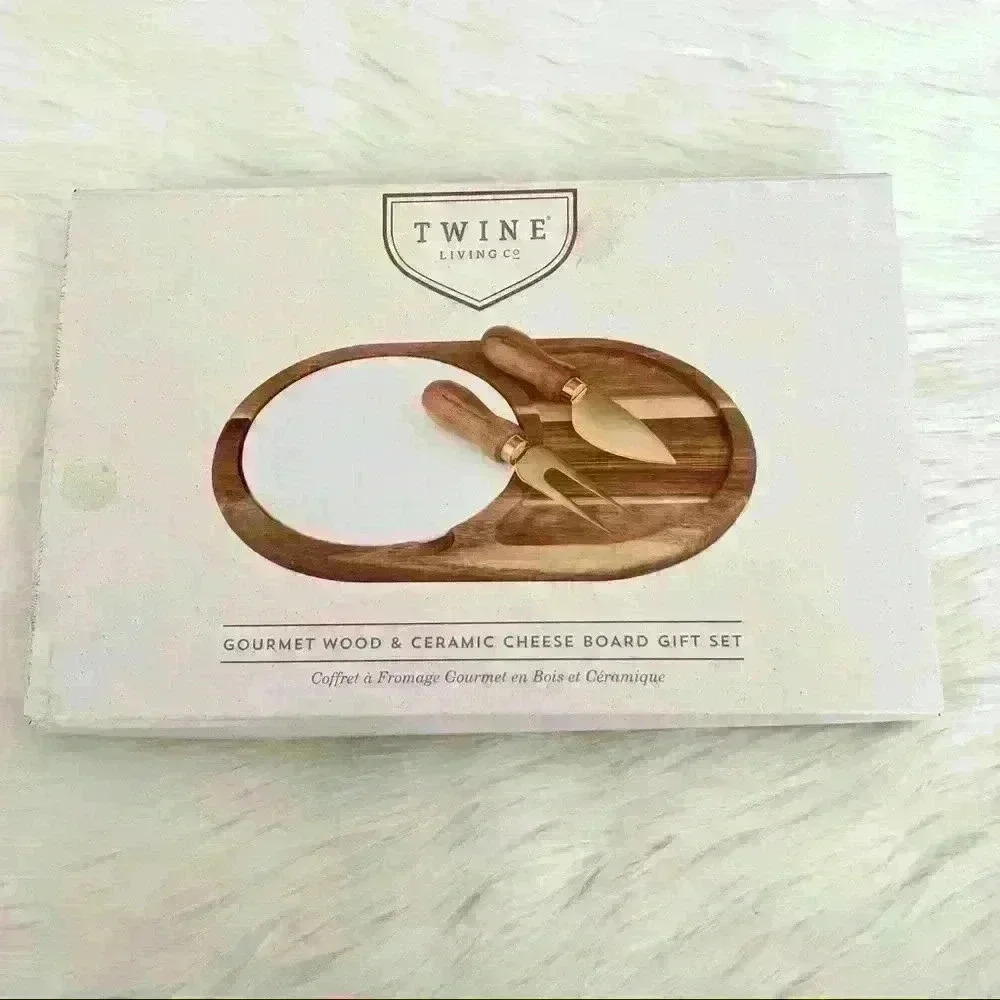 New Fabfitfun Twine Wood & Ceramic Cheese Board
